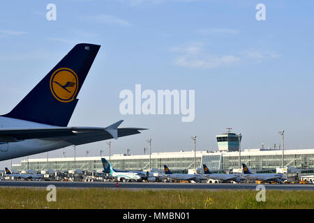 Un 380-800, A380, Lufthansa, aeromobili, aereo, piano, panoramica, vista Panorama, via satellit, Aeroporto di Monaco di Baviera, MUC, Germania, Foto Stock