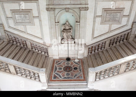 Il Barocco monumentale scalone di Baldassarre Longhena per gli abati quarti, Monastero Benedettino di San Giorgio Maggiore, Venezia, Veneto, Italia Foto Stock