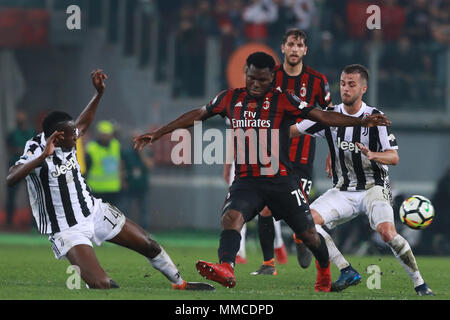 Blaise Matuidi Juventus, Franck Kessie Milano e Miralem Pjanic Juventus Roma 09-05-2018 Stadio Olimpico Calcio Calcio Finale Coppa Italia / Italia's Cup 2017/2018 finale Juventus - Milano Foto di Cesare Purini / Insidefoto Foto Stock