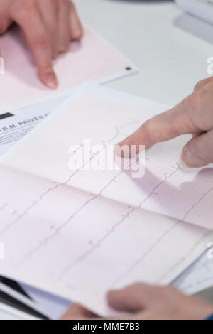 Consultazione di cardiologia Foto Stock