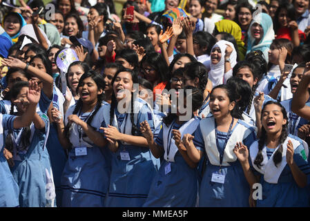 Le donne del Bangladesh godendo il Consart per le donne alla celebrazione internazionale Giornata della donna a Dhanmondi a Dhaka, nel Bangladesh, su 08 Marzo, 2018. Universo Foto Stock