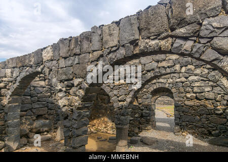 Resti di età romana e bizantina edifici di epoca, in Korazim National Park, Nord di Israele Foto Stock