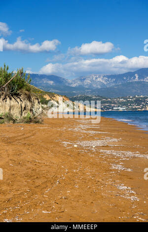 Amazing seascape di Xi Beach,spiaggia con sabbia rossa in CEFALLONIA, ISOLE IONIE, Grecia Foto Stock