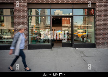 La storia concept store nel quartiere di Chelsea di New York il Mercoledì, 2 maggio 2018. Macy's ha annunciato che ha acquisito la storia e chiamato il negozio al fondatore Rachel Schechtman come il loro nuovo "brand experience officer". Storia rotante ha esperienze di shopping, cambiando la sua merce e concetto ogni pochi mesi. (Â© Richard B. Levine) Foto Stock