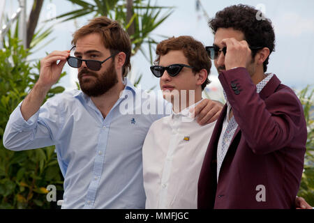 Cannes, Francia. 11 maggio 2018. Gli attori Peter Lanzani, Lorenzo Ferro e chino Darin presso El Ángel (L'Ange) Pellicola fotografica chiamata al momento della settantunesima Cannes Film Festival, venerdì 11 maggio 2018, Cannes, Francia. Photo credit: Doreen Kennedy Credit: Doreen Kennedy/Alamy Live News Foto Stock