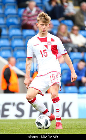 Chesterfield, Regno Unito. Xi maggio, Chesterfield Stadium, Chesterfield, Inghilterra; UEFA Under 17 Campionati Europei, Belgio v Danimarca; Thomas Gundelund Nielsen di Danimarca Credit: Azione Plus immagini di sport/Alamy Live News Foto Stock