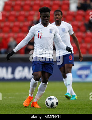 Bukayo Saka di Inghilterra durante il 2018 Campionato Europeo UEFA Under 17 Gruppo una corrispondenza tra la Svizzera e l'Inghilterra a New York Stadium il 10 maggio 2018 a Rotherham, Inghilterra. (Foto di Daniel Chesterton/phcimages.com) Foto Stock