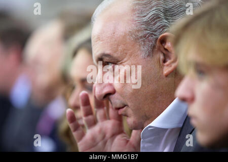 Sir Philip Green e Chloe Green frequentare il Design Topman Uomo Autunno Inverno fashion show alla settimana della moda di Londra. Londra 20 Febbraio 2012 Foto Stock