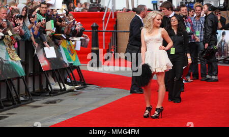 Regno Unito - Animazione - Evanna Lynch presso la UK Premiere del film di Harry Potter ed il Deathly Hallows - parte 2, Trafalgar Square a Londra il 7 Luglio 2011 Foto Stock