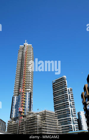 L'utilizzo misto di appartamenti, hotel, spazio retail e uffici in un nuovo edificio in costruzione a 250 City Road nel quartiere di Islington, London EC1 KATHY DEWITT Foto Stock