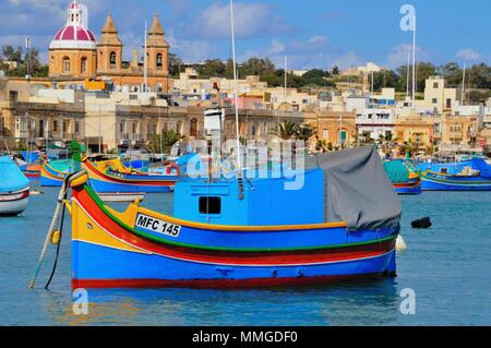 Ormeggiate imbarcazioni da pesca Porto di Marsaxlokk Malta Foto Stock