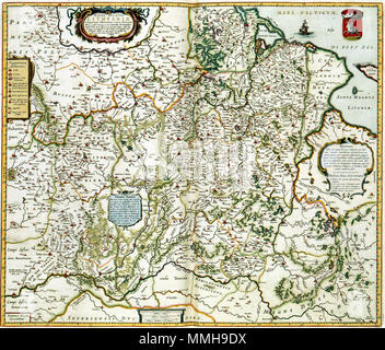 . Nederlands: Deze kaart van het Groot-hertogdom van Litouwen sia porta de uitgever Joan Blaeu (1598-1673) opgedragen aan een coperchio van het Russische vorstenhuis Radziwill. Dat è stato zeker niet toevallig. Het waren namelijk de vorsten van Radziwil geweest die het gebied tussen 1584 en 1595 in kaart hadden laten brengen door de kartograaf Matthias Strubicz. Nel 1613 verscheen van deze kaart een kopie, porta gegraveerd Hessel Gerritsz. (Ca. 1580-1632) en uitgegeven porta Jan Janssonius (1588-1664). Joan Blaeu kopieerde deze kaart en nam vanaf haar nel 1648 in zijn atlassen op.; Linksboven een opdracht va Foto Stock