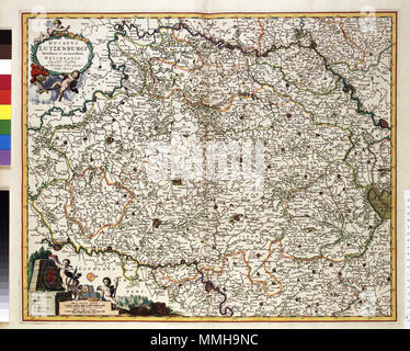 . Nederlands: Deze kaart van het hertogdom Luxemburg werd porta uitgegeven Nicolaes Visscher I (1618-1679). Als bron voor deze kaart greep Visscher vermoedelijk terug op een kaart van Gerard de Jode (1509-1591) inglese: Questa mappa del ducato del Lussemburgo è stato pubblicato prima del 1682 da Nicolaes Visscher I (1618-1679). Come una fonte di informazioni per questa mappa, Visscher possono avere utilizzato una mappa da Gerard de Jode (1509-1591). DUCATUS LUTZENBURGI Novissima et accuratissima DELINEATIO. Nederlands: voor 1680 Inglese: prima del 1680 . Atlas Van der Hagen-KW1049B11 063-DUCATUS LUTZENBURGI Novissima et accuratissi Foto Stock