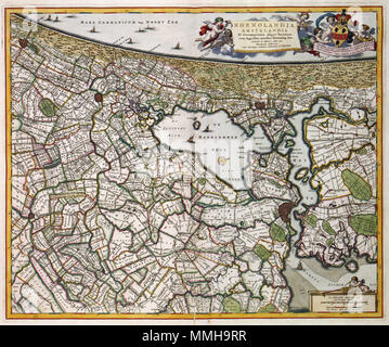 . Nederlands: Deze kaart geeft een beeld van Hollandse provinciecentrum omstreeks 1680. Het kaartbeeld è behoorlijk actueel, omdat de samensteller gebruik kon maken van zeer betrouwbaar kaartmateriaal. In dit deel van Holland waren de hoogheemraadschappen van Rijnland en Amstelland verantwoordelijk voor het waterbeheer en de zorg voor de rivier- en zeedijken. Om die taak zo goed mogelijk te verrichten waren gedetailleerde overzichtskaarten erg belangrijk.; Rechtsboven een opdracht van Nicolaes Visscher II aan Johannes Hudde. Inglese: Questa mappa dà un abbastanza accurata immagine di Olanda a l e Foto Stock