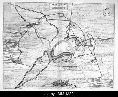 . Nederlands: Op deze kaart zien abbiamo het beleg van de Duitse stad Lingen porta een Nederlandse legermacht onder Prins Maurits. Rondom de stad liggen de legerkampen van de Nederlandse verschillende commandanten. De kaart werd nel 1649 gepubliceerd in het eerste deel van het stedenboek van Joan Blaeu (1596-1673). Inglese: Questo mappe raffigura assedio della città tedesca di Lingen sul Reno da un esercito Olandese guidata dal principe Maurits. La fortezza è circondata da soldati dell esercito e macchine da assedio. La mappa è stata inclusa nel primo volume di Joan Blaeus (1698-1673) libri cittadina dei Paesi Bassi che è stata dedicare Foto Stock