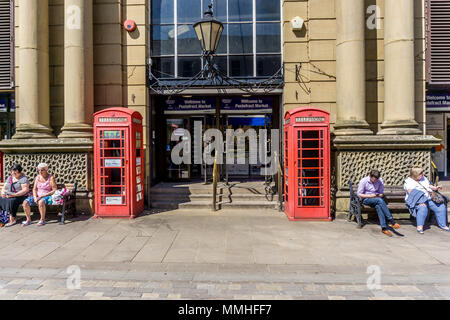 Pontefract market hall, Pontefract, West Yorkshire, Inghilterra, Regno Unito, Europa. Foto Stock