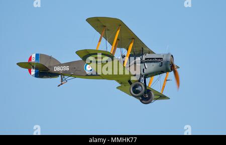 1917 Bristol F.2B - British due-sede bi-plane aerei da combattimento progettato da Frank Branwell, ora parte della collezione Shuttleworth al vecchio Operaio Foto Stock