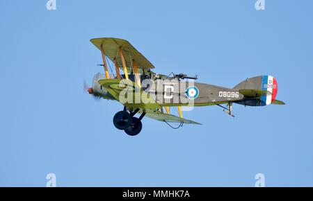 1917 Bristol F.2B - British due-sede bi-plane aerei da combattimento progettato da Frank Branwell, ora parte della collezione Shuttleworth al vecchio Operaio Foto Stock