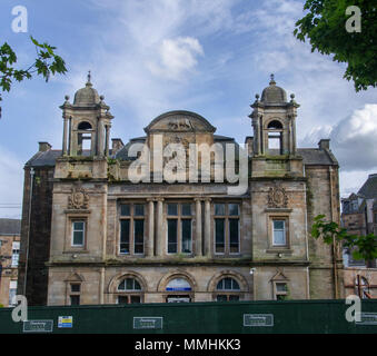 GLASGOW, SCOZIA - 12 Maggio 2018: Langside la strada di ingresso al Glasgow Victoria infermeria. Foto Stock