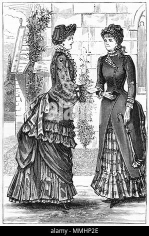 Incisione di due giovani donne in abiti alla moda dall'era Vittoriana. Da un'incisione originale in La ragazza del proprio magazzino carta 1883. Foto Stock