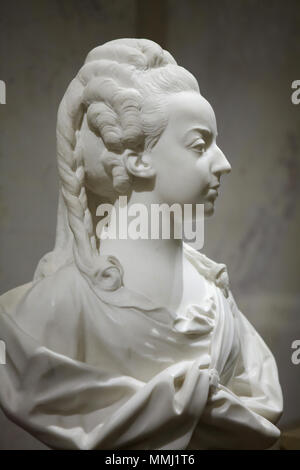 L'arciduchessa Maria Antonietta di Francia. Busto in marmo da scultore francese Jean-Baptiste Lemoyne (1771) sul display del Kunsthistorisches Museum di Vienna, Austria. Foto Stock