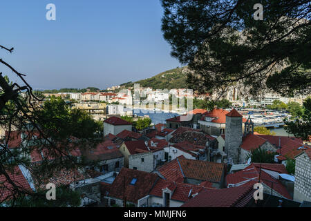 Omis città in Croazia Foto Stock