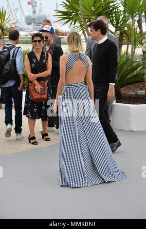 Cannes, Francia. Il 12 maggio 2018. Marion Cotillard al photocall per 'Angel Face' presso la settantunesima edizione del Festival de Cannes Immagine: Sarah Stewart Credito: Sarah Stewart/Alamy Live News Foto Stock