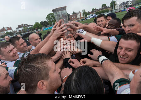 Londra, Regno Unito. Il 12 maggio 2018. Ealing vincere il British & Irish Cup, Ealing Trailfinders v Leinster nel finale del B&I Cup al castello di Bar, Vallis modo, West Ealing, Londra, Inghilterra, il 12 maggio 2018 il punteggio finale 22-07 Credito: Lissy Tomlinson/Alamy Live News Foto Stock