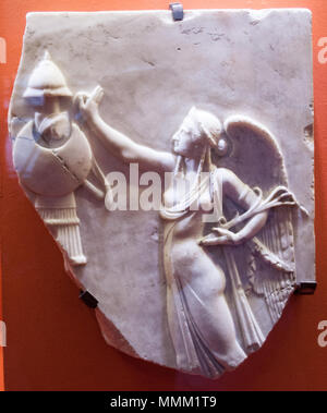 . Da Roma, scavi al Quirinale una vittoria, epoca; probabilmente un allusione alla tha battaglia navale di azio. inizio periodo augusteo. Una vittoria, epoca, Colosseo Foto Stock