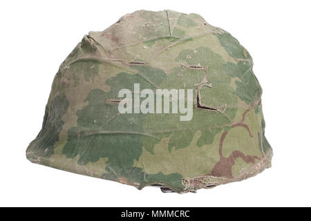 US Army M1 casco con pattern di mitchell coperchio di mimetizzazione guerra del Vietnam periodo Foto Stock