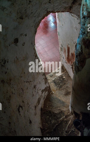 Scaletta per il campanile di San Pietro la seconda più antica chiesa in America a Taboga Island in Panama vicino a Città di Panama Foto Stock