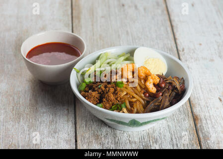 Peperoncino pan mee cibo asiatico Foto Stock