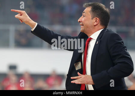 Bamberg, Germania. Il 12 maggio 2018. 12 maggio 2018, Germania Bamberg: Basket, Bundesliga, Brose Bamberg vs cestini di Telekom Bonn. Bamberg manager Luca Banchi. Credito: Daniel Karmann/dpa/Alamy Live News Foto Stock