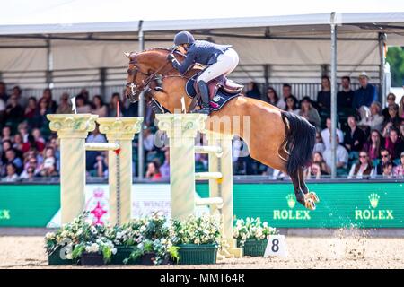 Windsor, Berkshire, Regno Unito. 13 Maggio, 2018. Windsor, Regno Unito. 13 Maggio, 2018. Il giorno 5. Royal Windsor Horse Show. Windsor. Berkshire. Regno Unito. Showjumping. Rolex Grand Prix. Laura Kraut riding passerella 22. Stati Uniti d'America. 2 ° posto.13/05/2018.  Credito Elli Birch/Sportinpictures - NESSUN USO NON AUTORIZZATO - 07837 394578 Credito: Sport In immagini/Alamy Live News Credito: Sport In immagini/Alamy Live News Foto Stock