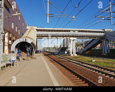 Skhodnya, Russia - 09 Maggio. 2018. Stazione ferroviaria Skhodnya Foto Stock