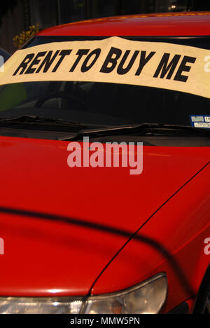 Affitto per acquistare me auto ufficio vendite sign in Australia meridionale sulla giornata di sole Foto Stock