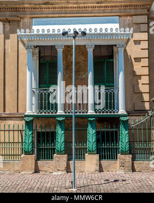 Giugno 28, 2017 - Owens-Thomas House a Savannah, Georgia, sito di dove il marchese de Lafayette ha visitato e ha parlato sul dipinto di bianco di portico sul cinquantesimo anniversario dell'America nel 1825 Foto Stock