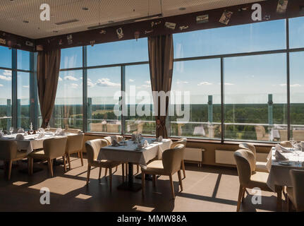 Gli interni del ristorante in un edificio di Neve Arena - indoor sci pendenza, Druskininkai. La lituania Foto Stock