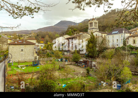 Saint-Nazaire-en-Royans una piccola cittadina francese nel Auvergne-Rhône-Alpes regione Frence Viaggi Foto Stock