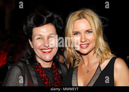 Bettina Reitz und Veronica Ferres beim film tedeschi Empfang auf dem Festival de Cannes 2018 / 71. Internationale Filmfestspiele von Cannes in der Villa Rothschild Médiathèque Noailles. Cannes, 12.05.2018 Foto Stock