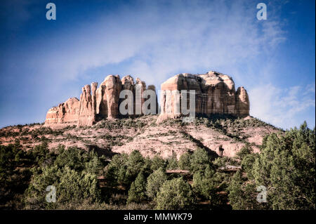 Cathedral Rocks sono un importante formazione rocciosa a Sedona, in Arizona. Foto Stock