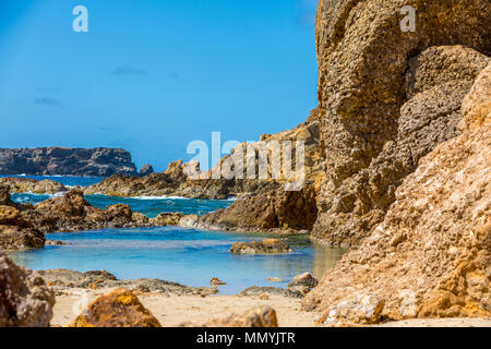 Toiny naturale di costa pozze di marea in st barts Foto Stock