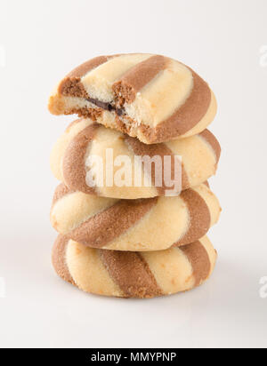 I cookie o biscotti al burro il cioccolato bianco su sfondo Foto Stock