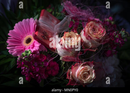 Un bellissimo mazzo di fiori in primo piano Foto Stock