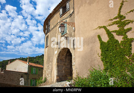 Il passaggio a Ramatuelle Villaggio, Cote d'Azur, Dipartimento del Var, Provence-Alpes-Côte d'Azur, in Francia del Sud, Francia, Europa Foto Stock