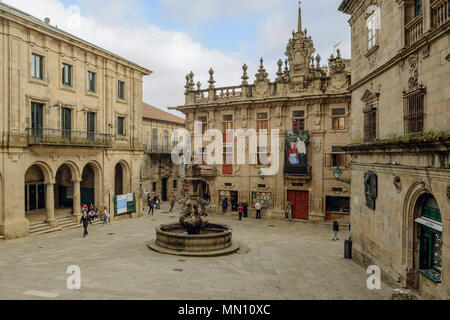 Centro storico, fonte in plaza platerias,Santiago de Compostela,provincia di La Coruna, regione de Galicia, Spagna, Europa Foto Stock