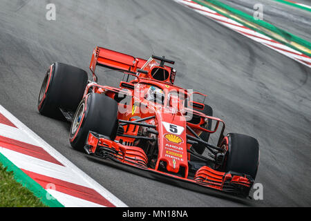 Barcellona, Spagna. 13 Maggio 2018: Sebastian Vettel (GER) rigidi durante il GP di Spagna presso il Circuito de Barcelona - Catalunya nella sua Ferrari SF-71H Credito: Matthias Oesterle/Alamy Live News Foto Stock