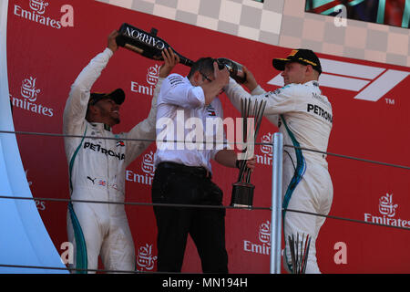 Barcellona, Spagna. 13 maggio, il circuito de Barcelona, Barcelona, Spagna; spagnolo di FORMULA ONE Grand Prix, la domenica giorno di gara; Mercedes AMG Petronas Motorsport, Lewis Hamilton vince seguito dal suo compagno di squadra Valtteri Bottas Credit: Azione Plus immagini di sport/Alamy Live News Foto Stock