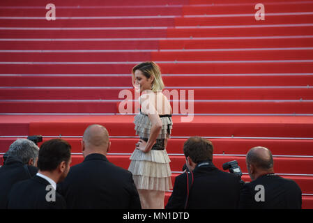 Cannes, Francia. 13 Maggio, 2018. 13 maggio 2018 - Cannes, Francia: Marion Cotillard assiste il 'Sinchiostro o nuotare' premiere durante la settantunesima Cannes film festival. Credito: Fotografia Idealink/Alamy Live News Foto Stock