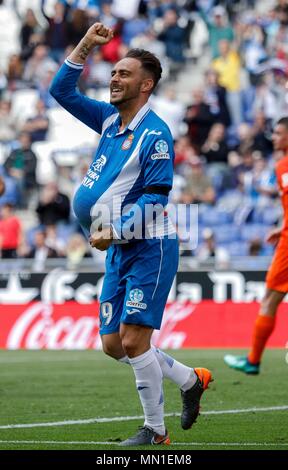 Barcellona, Spagna. 13 Maggio, 2018. RCD Espanyol Sergio Garcia celebra il suo obiettivo durante un campionato spagnolo match tra RCD Espanyol e Malaga a Barcellona, Spagna, il 13 maggio 2018. RCD Espanyol ha vinto 4-1. Credito: Joan Gosa/Xinhua/Alamy Live News Foto Stock